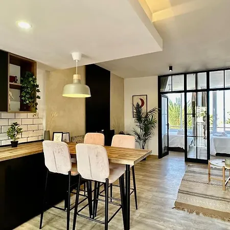 Reflejos Del Sol En Adeje Playa de las Americas (Tenerife)